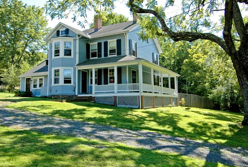 Single Family Home for Sale, ListingId:18021004, location: Bedminster 07921