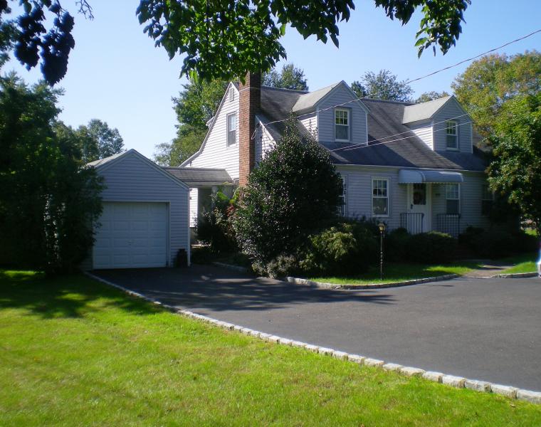 Single Family Home for Sale, ListingId:17490751, location: 99 SOUTHERN BLVD Chatham 07928