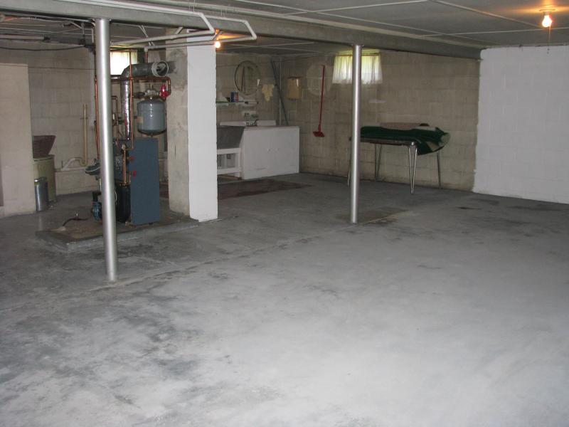 Viewing Image 9