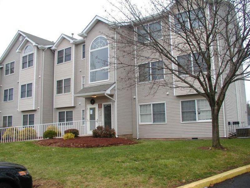 Single Family Home for Sale, ListingId:18094845, location: 711 EDPAS RD New Brunswick 08901