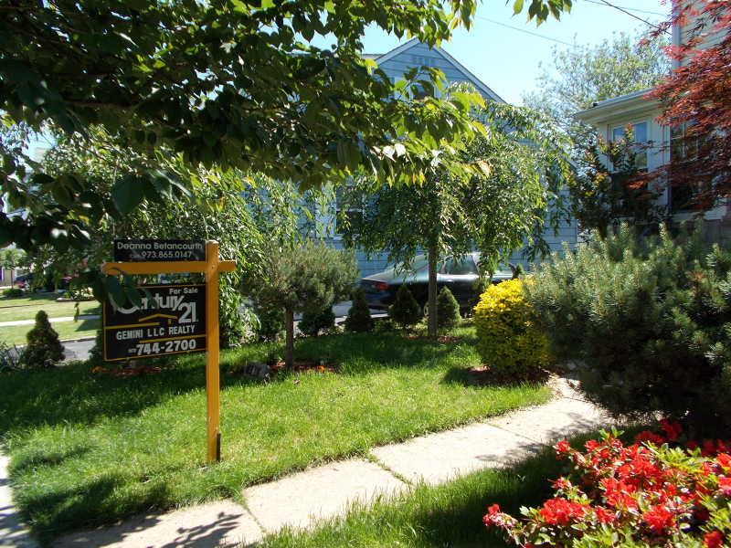 Single Family Home for Sale, ListingId:19246020, location: 116 Garden Ave Belleville 07109
