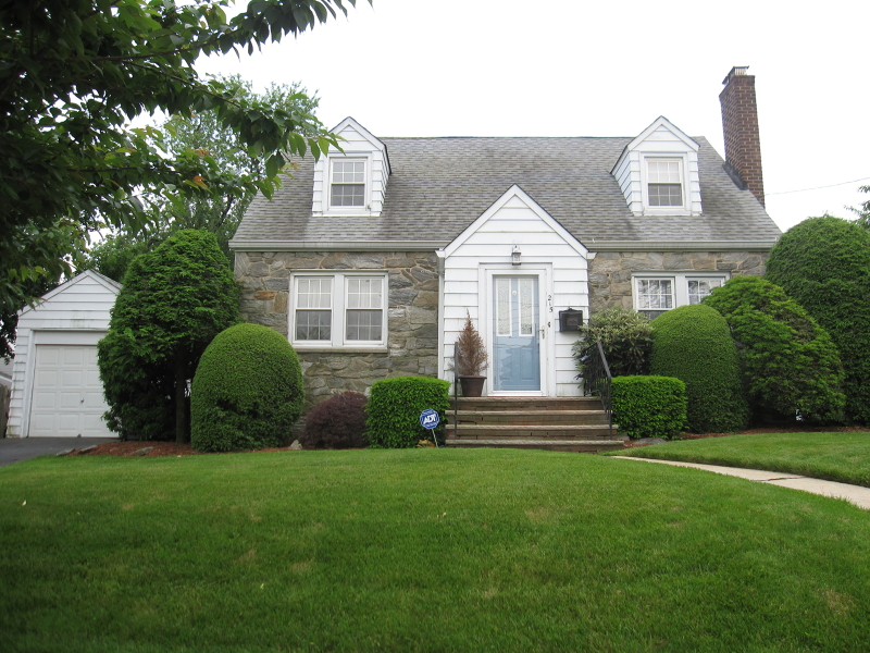Single Family Home for Sale, ListingId:19350692, location: 215 Division Avenue Belleville 07109
