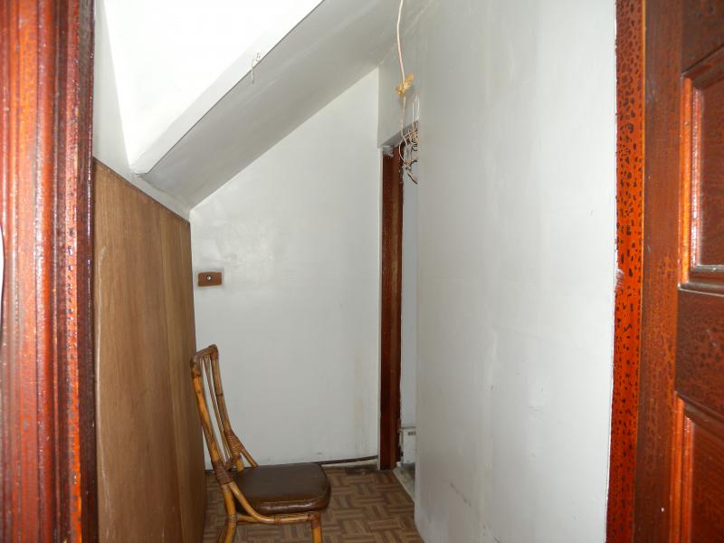 Viewing Image 9