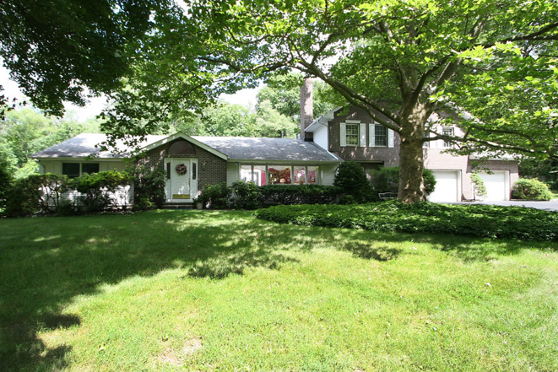 Single Family Home for Sale, ListingId:17004544, location: 142 CULBERSON RD Basking Ridge 07920