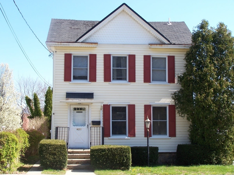 Single Family Home for Sale, ListingId:18670442, location: 425 Washington St Hackettstown 07840