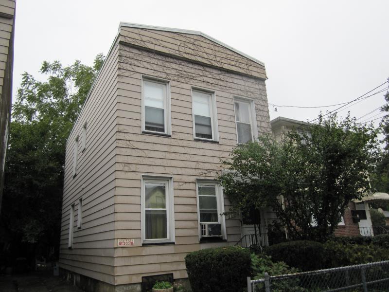 Single Family Home for Sale, ListingId:17202692, location: 30 MILOSH ST Clifton 07011