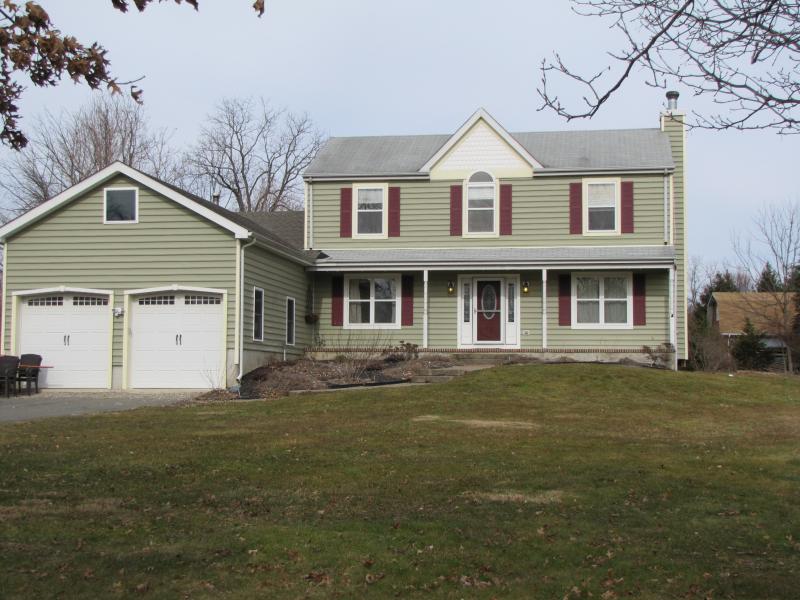 Single Family Home for Sale, ListingId:17981862, location: Belvidere 07823