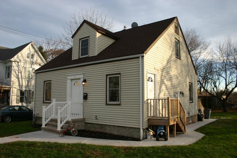 Single Family Home for Sale, ListingId:17763477, location: Flemington 08822