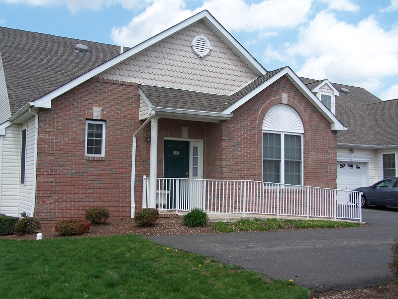 Single Family Home for Sale, ListingId:17510362, location: 5 JOSEPH DR Raritan 08869