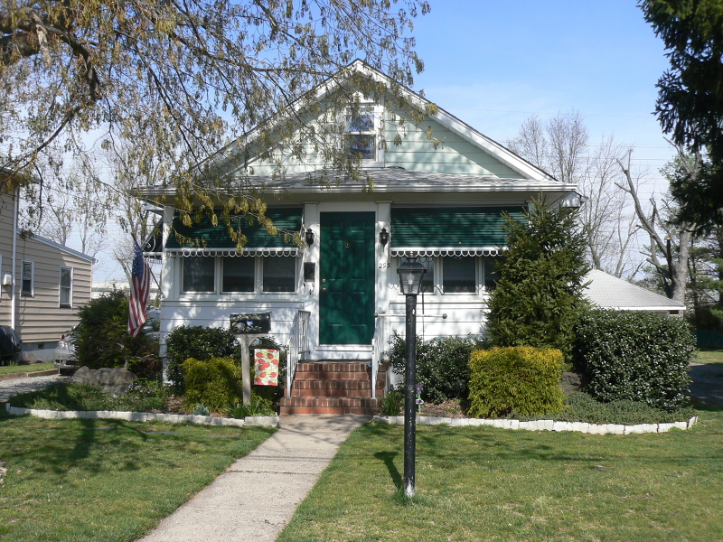 Single Family Home for Sale, ListingId:18168658, location: 293 Central Ave Edison 08817