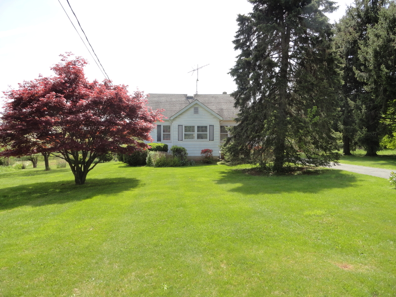 Single Family Home for Sale, ListingId:19144342, location: 102 Kosciuszko Rd Whitehouse Station 08889