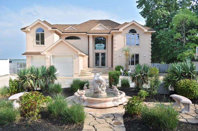 Single Family Home for Sale, ListingId:16593456, location: 677 PRINCETON AVE Brick 08724