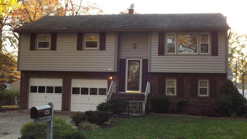 Single Family Home for Sale, ListingId:17911096, location: 160 Brewster Avenue Piscataway 08854