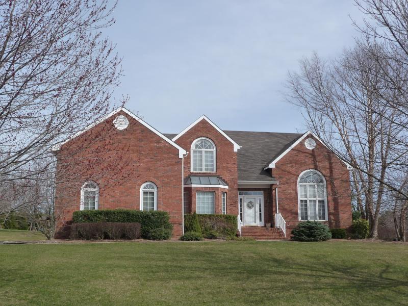 Single Family Home for Sale, ListingId:17960333, location: 101 W BRIARWOOD DRIVE Warren 07059
