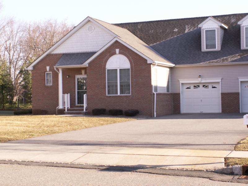 Single Family Home for Sale, ListingId:17896809, location: 24 INDIAN PLANTATION ST Flemington 08822