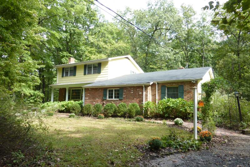Single Family Home for Sale, ListingId:17510373, location: 71 Linvale Drive Ringoes 08551