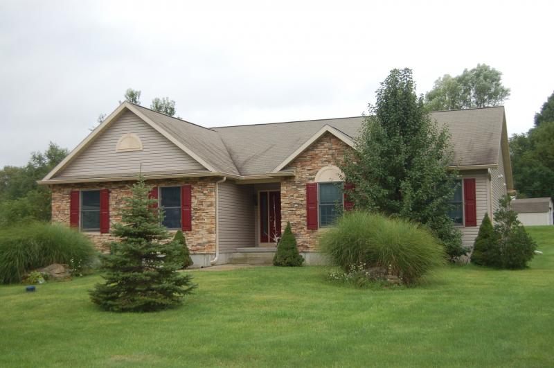 Single Family Home for Sale, ListingId:17368803, location: Oxford 07863