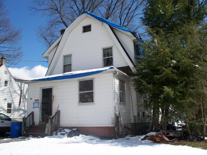 Single Family Home for Sale, ListingId:17776492, location: 20 CARTERET PL Nutley 07110