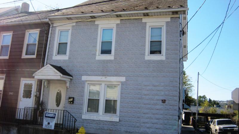 Multi Family for Sale, ListingId:17563431, location: 240 MERCER ST Phillipsburg 08865