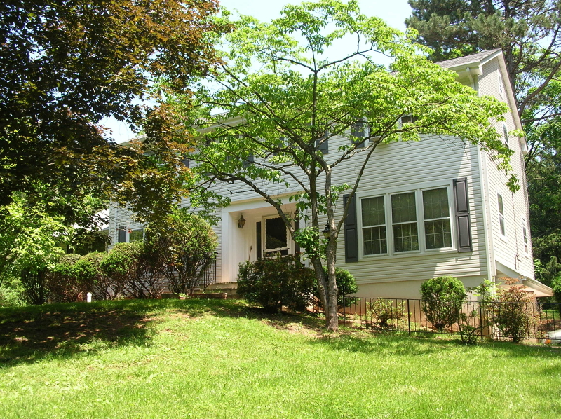 Single Family Home for Sale, ListingId:17844939, location: Bridgewater 08807