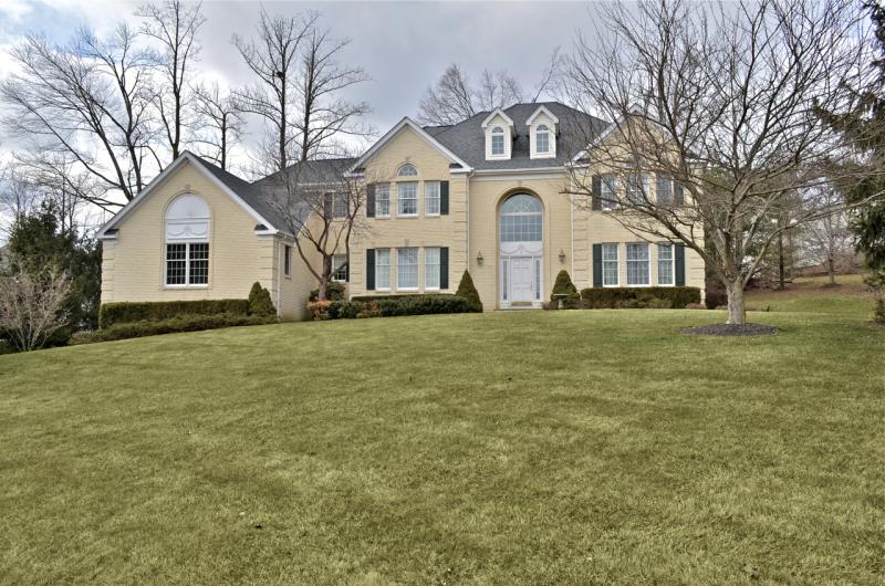 Single Family Home for Sale, ListingId:18041459, location: 38 CEDAR HOLLOW DR Stirling 07980