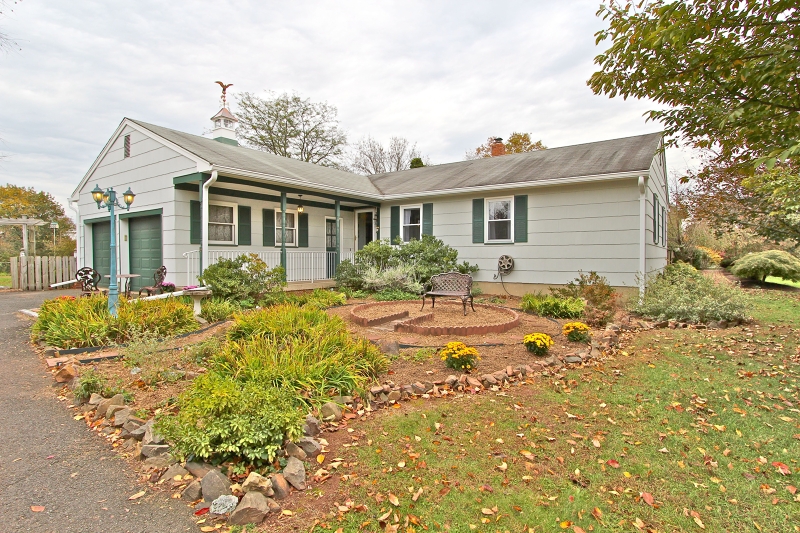 Single Family Home for Sale, ListingId:17579963, location: 30 RED OAK WAY Bridgewater 08807