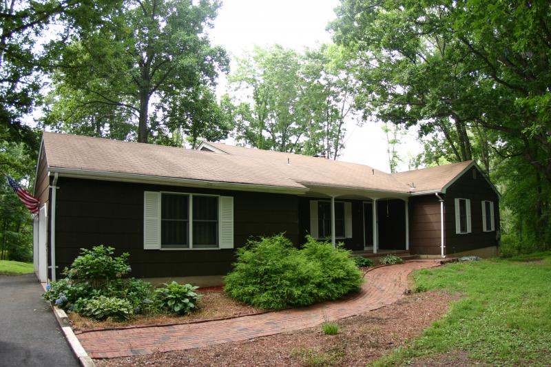 Single Family Home for Sale, ListingId:19103890, location: 431 Bellwood Ave Asbury 08802