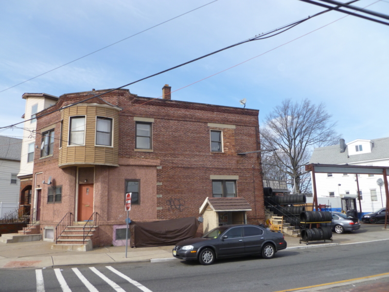 Multi Family for Sale, ListingId:18089559, location: 1003 LOUISA ST Elizabeth 07201