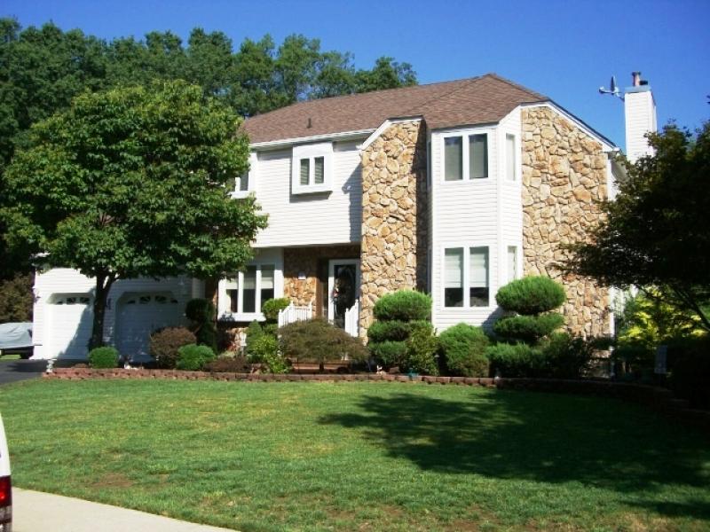 Single Family Home for Sale, ListingId:17481304, location: Hillsborough 08844