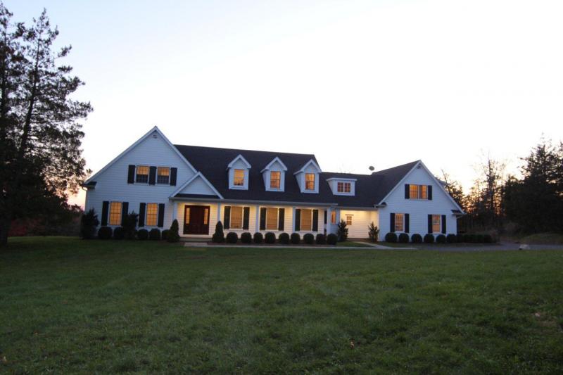 Single Family Home for Sale, ListingId:17759145, location: Bedminster 07921