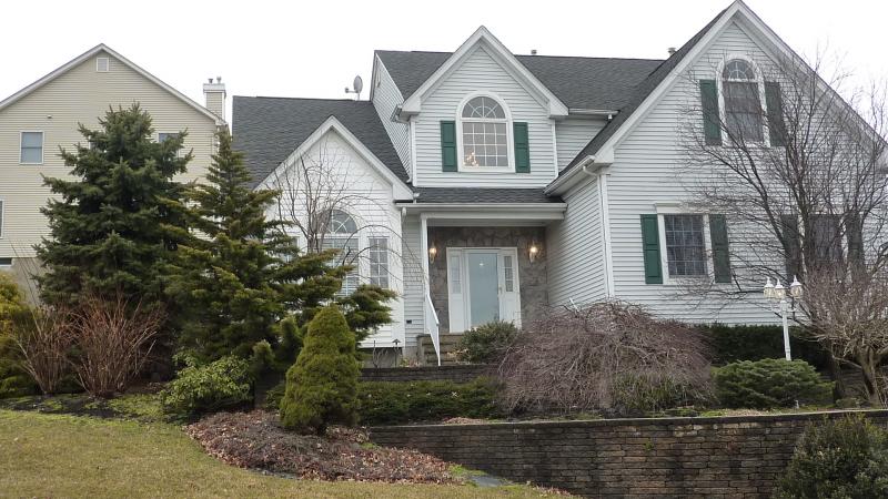 Single Family Home for Sale, ListingId:18116511, location: 15 MYRTLE AVE Lebanon 08833
