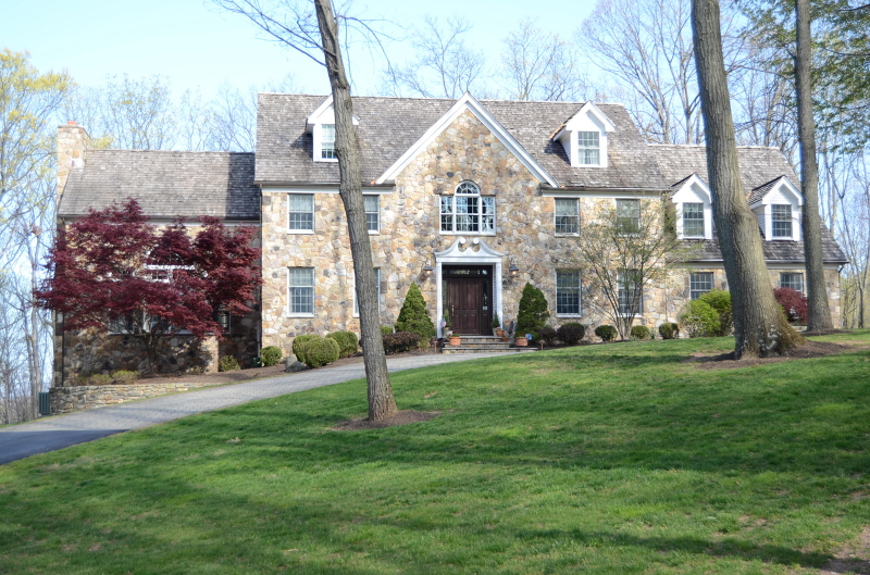Single Family Home for Sale, ListingId:18783500, location: 21 Country Oaks Rd Clinton 08809