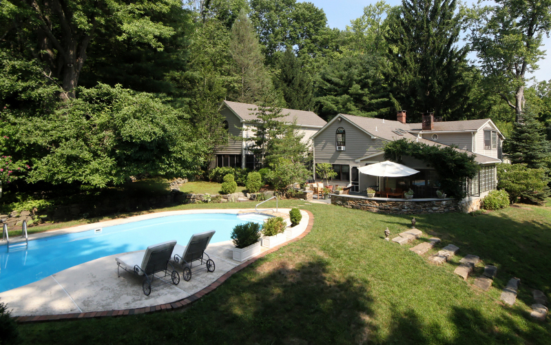 Single Family Home for Sale, ListingId:17541194, location: Tewksbury Township 07830