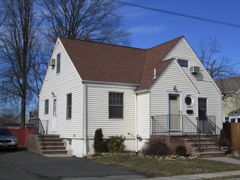 Single Family Home for Sale, ListingId:18056550, location: 429 WASHINGTON ST Bound Brook 08805