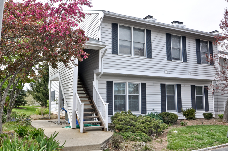 Single Family Home for Sale, ListingId:18759312, location: 272 Kingbird Ct Three Bridges 08887