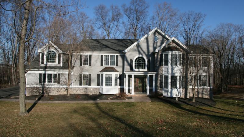 Single Family Home for Sale, ListingId:17989521, location: 13 CARHART CT Union 07083