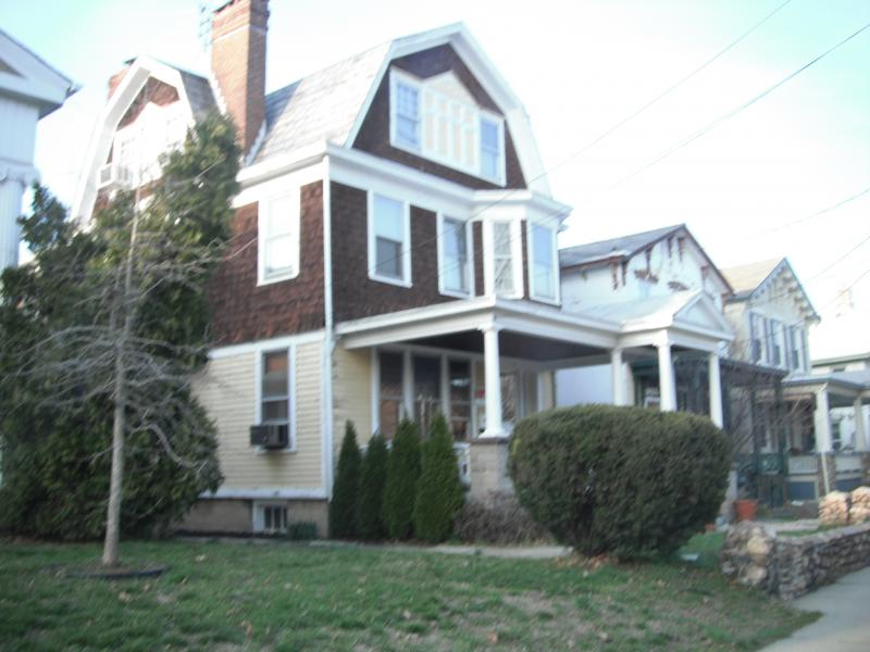 Single Family Home for Sale, ListingId:17731657, location: Flemington 08822