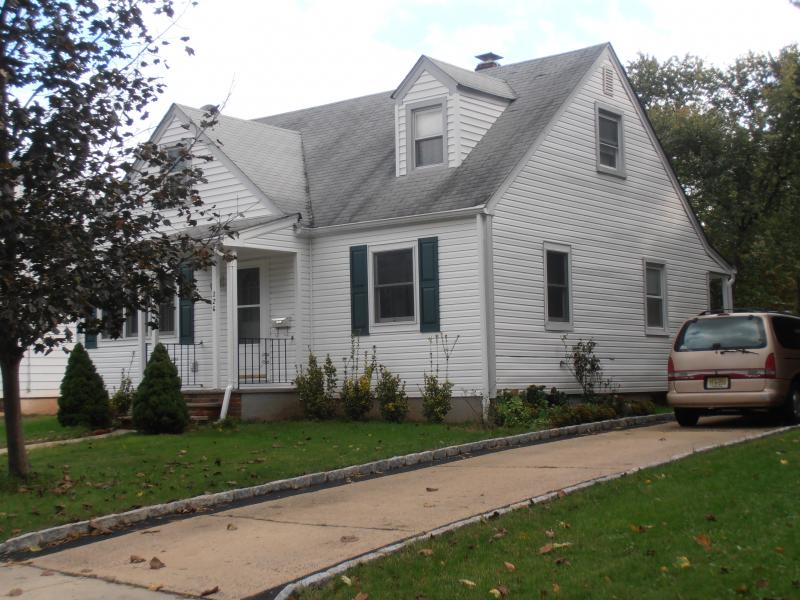 Single Family Home for Sale, ListingId:17567718, location: Somerville 08876
