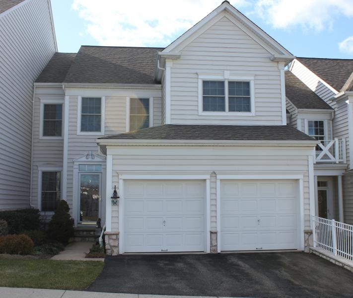 Single Family Home for Sale, ListingId:17931653, location: 3 GENERALS LN Totowa 07512
