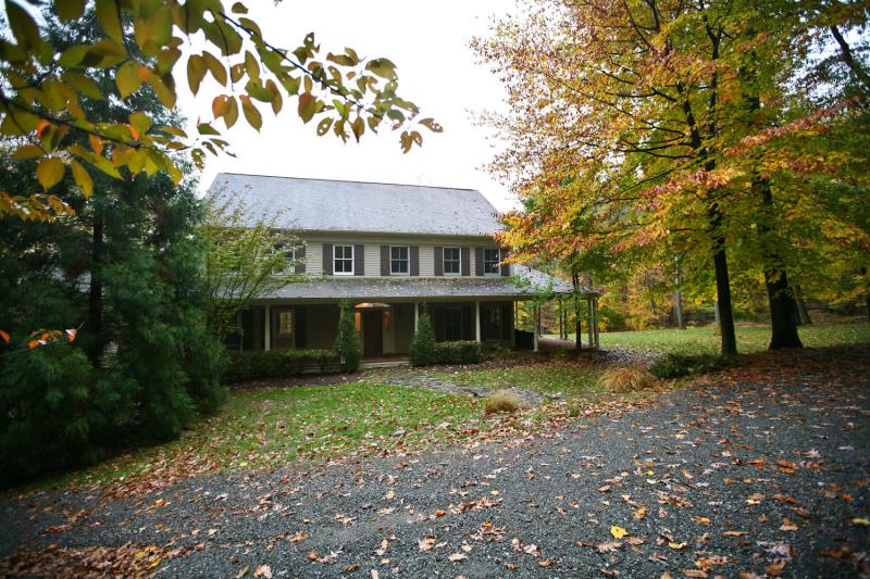 Single Family Home for Sale, ListingId:17635206, location: 103 OLD DRIFTWAY LN Lebanon 08833