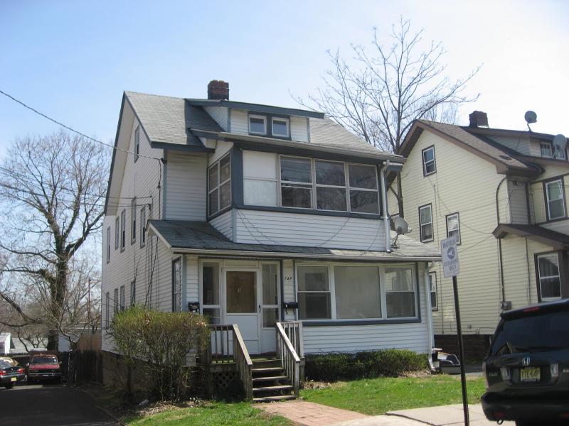 Multi Family for Sale, ListingId:17775236, location: 248 LINCOLN PL Irvington 07111