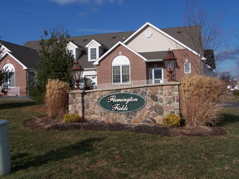 Single Family Home for Sale, ListingId:16974289, location: 3 JOSEPH DR 3 Raritan 08869