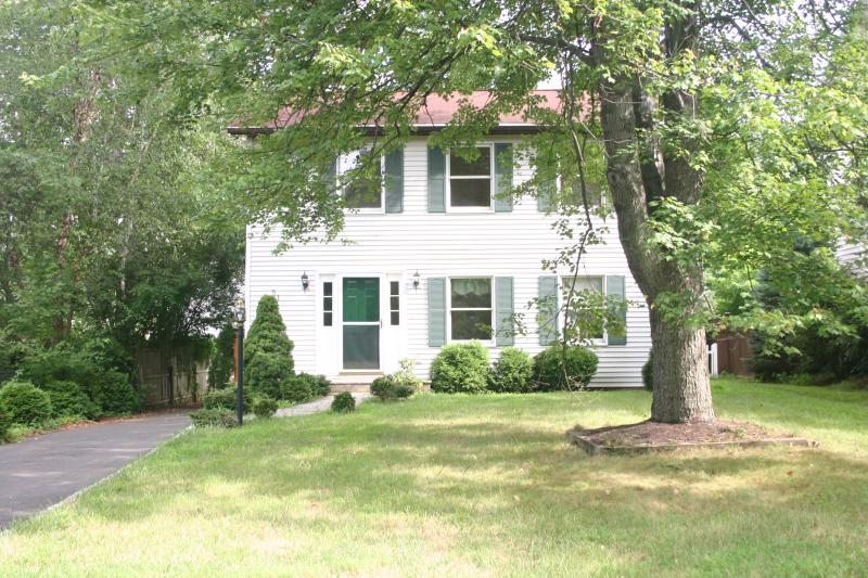 Single Family Home for Sale, ListingId:17906247, location: Basking Ridge 07920