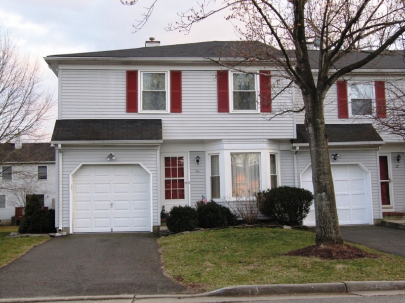 Single Family Home for Sale, ListingId:18135083, location: 14 HICKORY CT Middlesex 08846