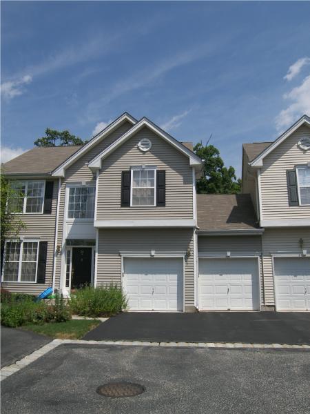 Single Family Home for Sale, ListingId:17175709, location: Hackettstown 07840