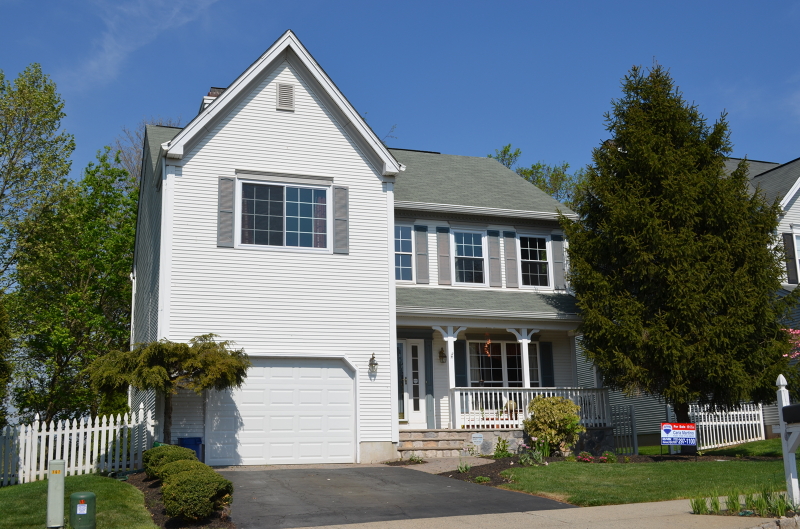 Single Family Home for Sale, ListingId:19009204, location: 94 MAGELLAN WAY Franklin Park 08823