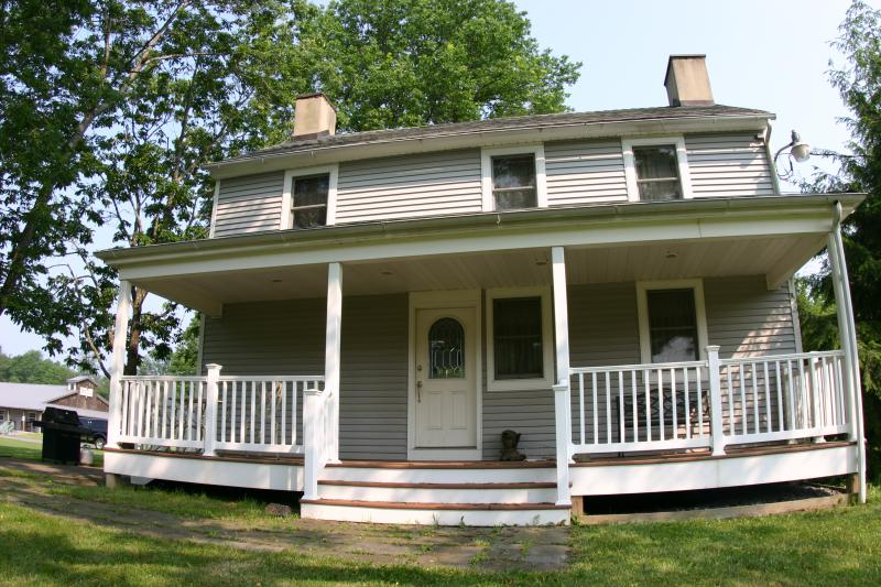 Single Family Home for Sale, ListingId:19101527, location: 343 County Road 519 Stockton 08559