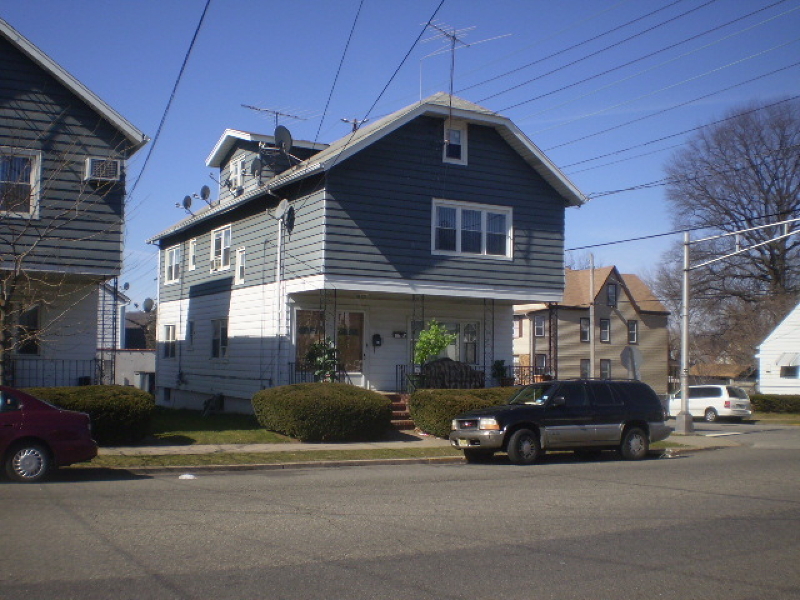 Multi Family for Sale, ListingId:18441245, location: 360 Trenton Ave 2 Paterson 07503