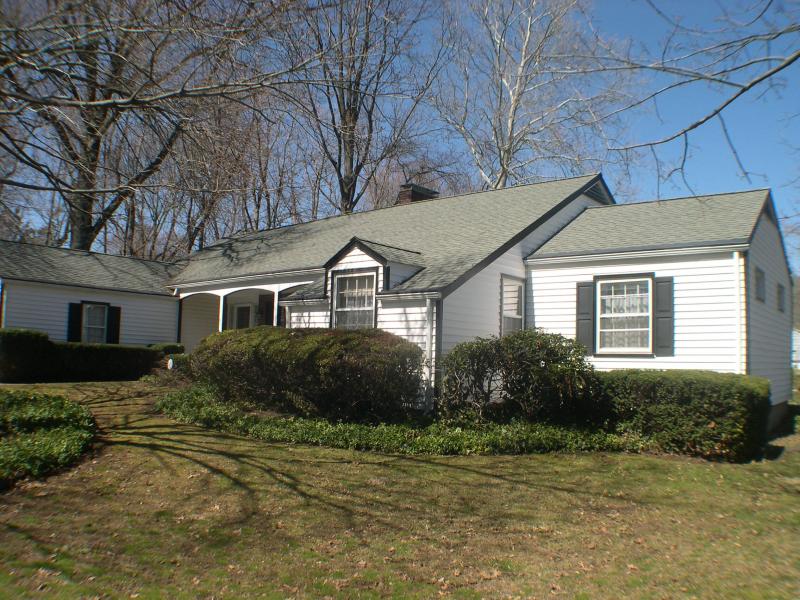 Single Family Home for Sale, ListingId:16701510, location: 251 PIEDMONT DR Bound Brook 08805