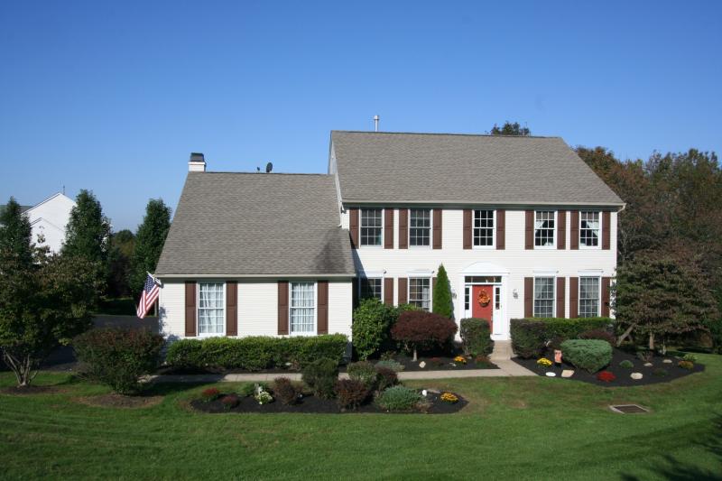 Single Family Home for Sale, ListingId:18168647, location: 101 HOCKENBURY DR Glen Gardner 08826